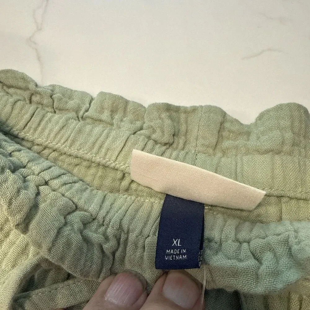 Universal Thread Gauze Shorts XL